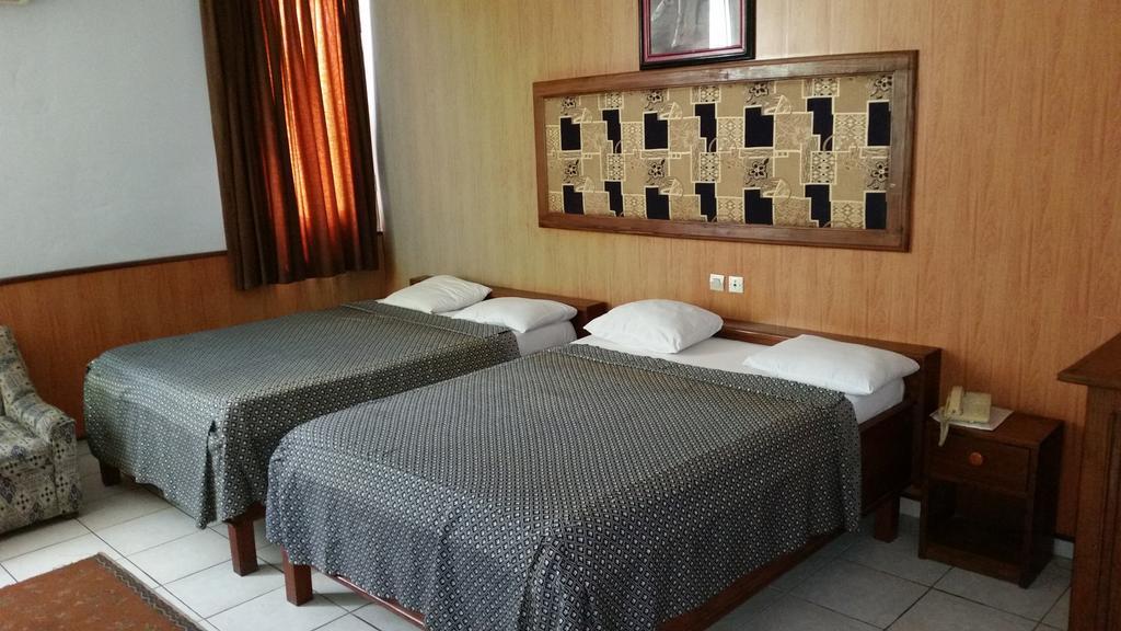 Saffana Hotel Douala Oda fotoğraf