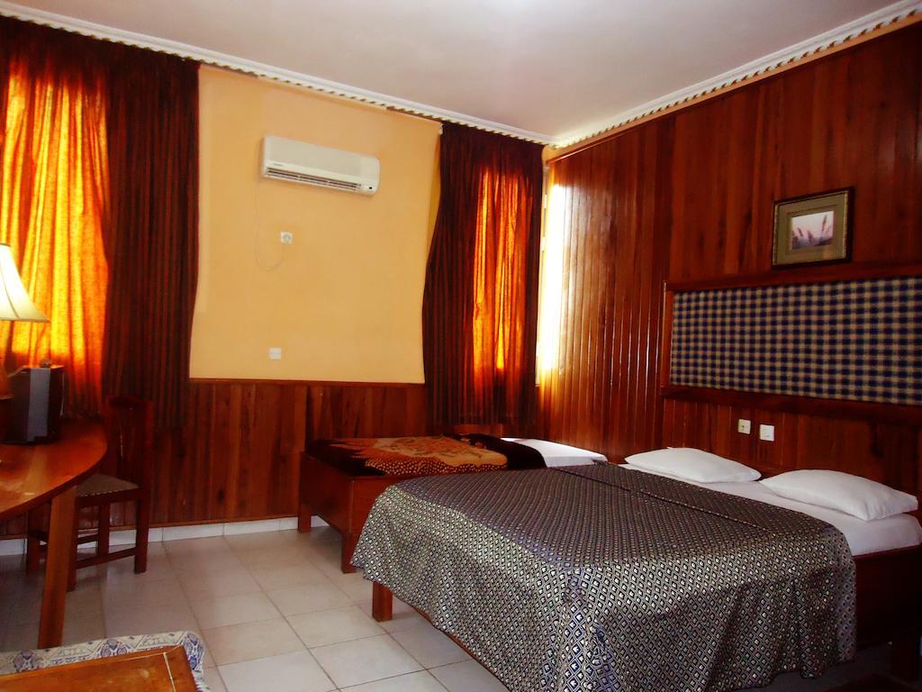Saffana Hotel Douala Oda fotoğraf
