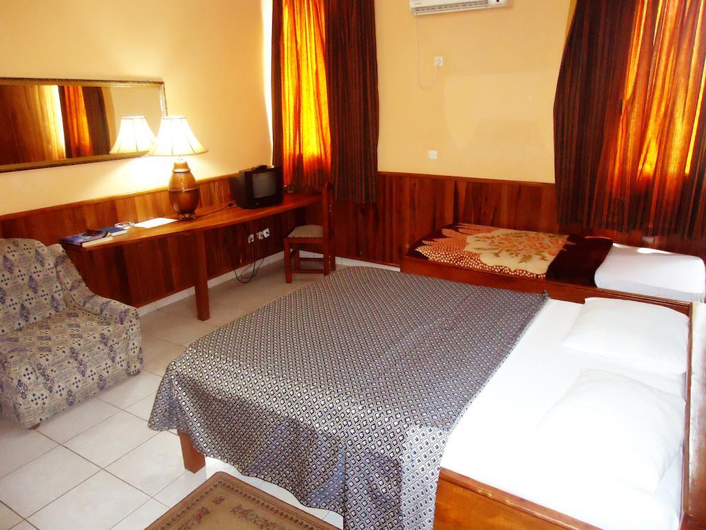 Saffana Hotel Douala Oda fotoğraf