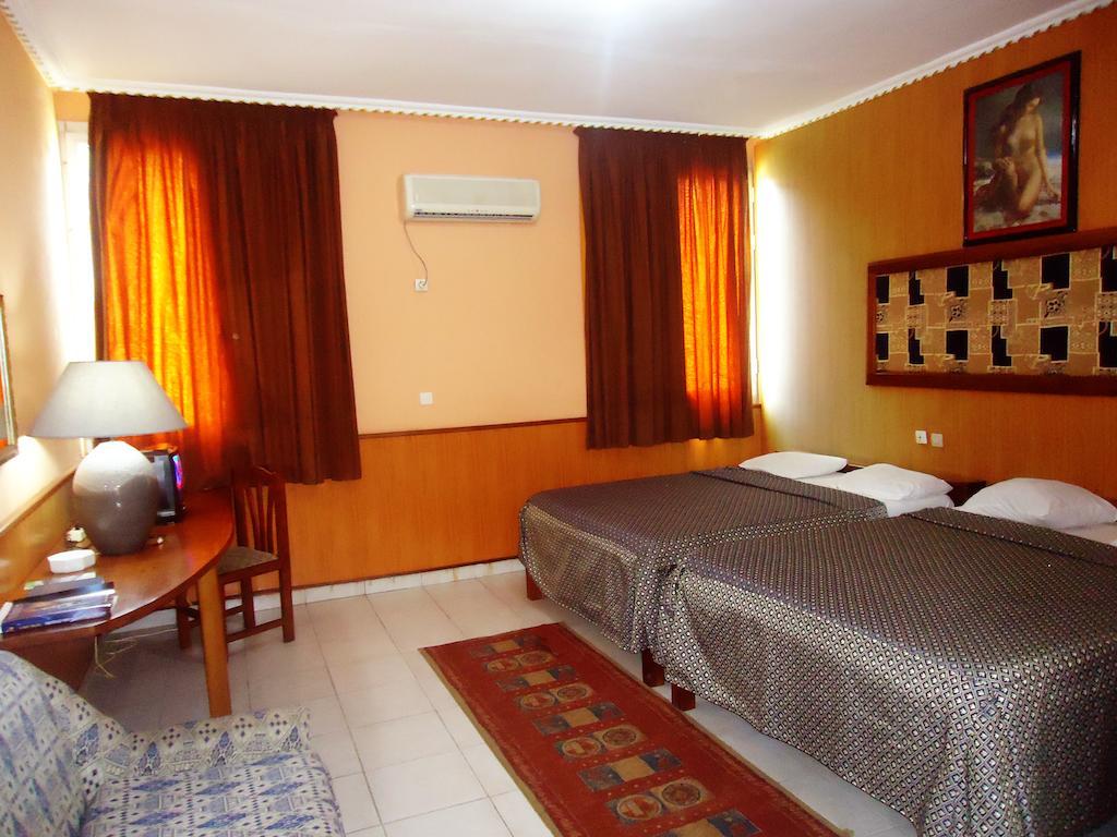 Saffana Hotel Douala Oda fotoğraf